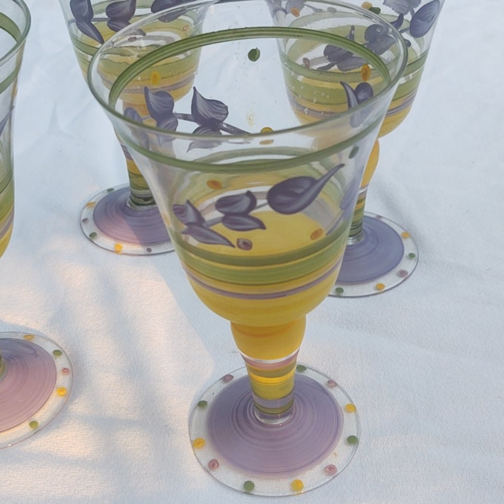 Hand Painted Glasses ⭐⭐⭐⭐⭐ - Picture 2 of 5